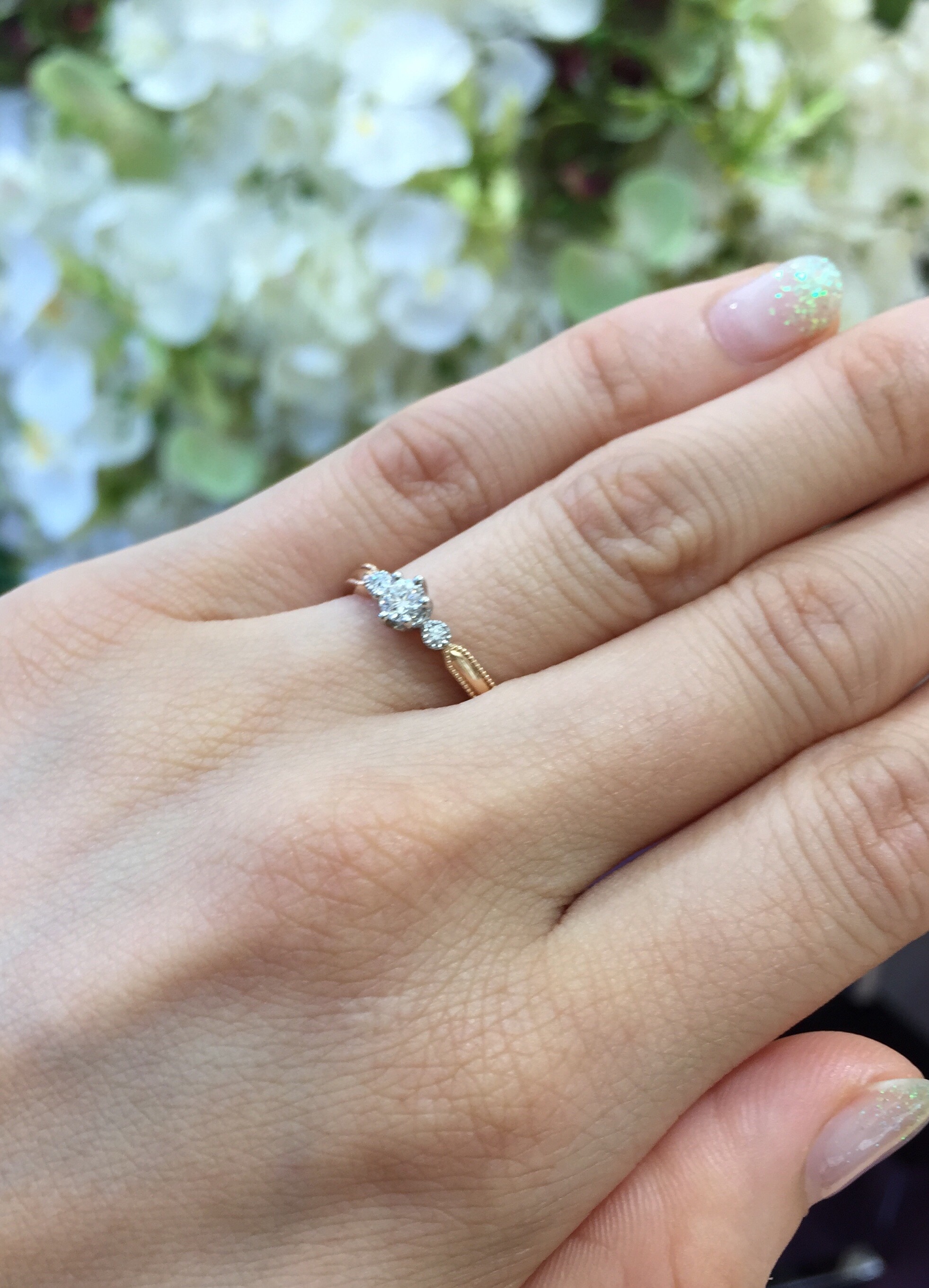 一概には言えないピンクゴールド 神戸三宮の婚約指輪 結婚指輪 プロポーズgravie グラヴィ